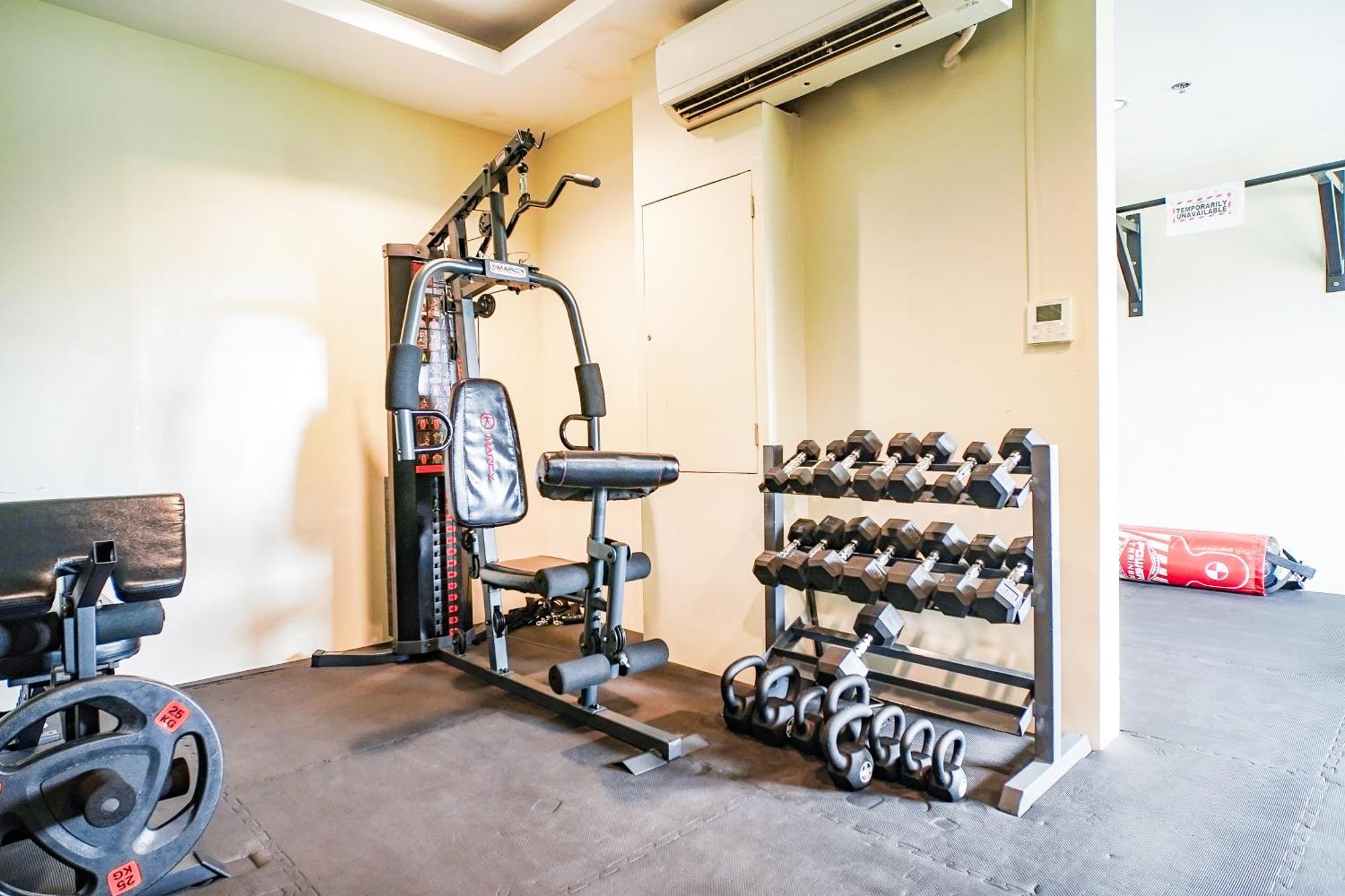 Modern Designed Studio Condo Near Ayala Centrio Cagayan de Oro Exteriör bild