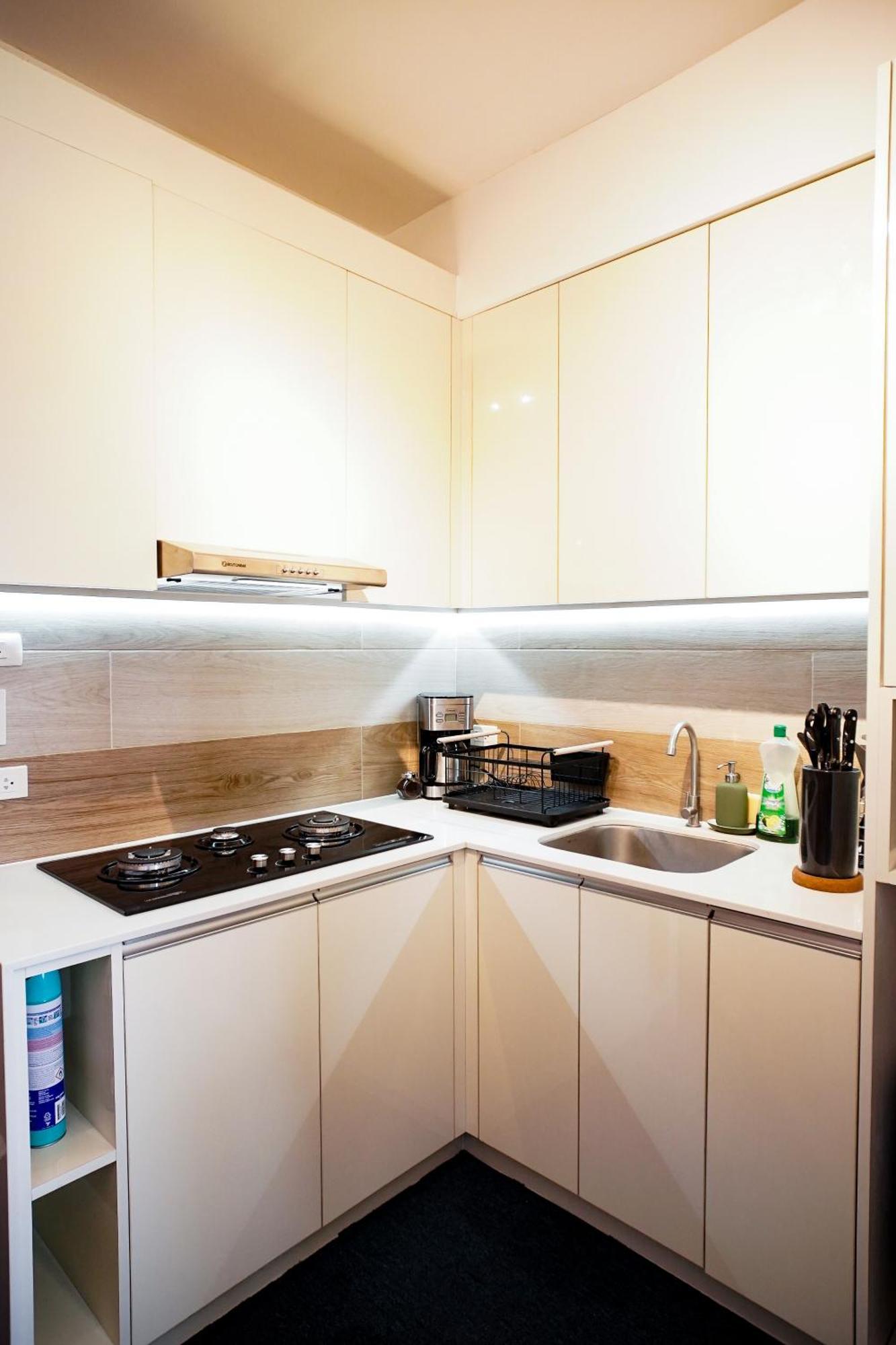 Modern Designed Studio Condo Near Ayala Centrio Cagayan de Oro Exteriör bild