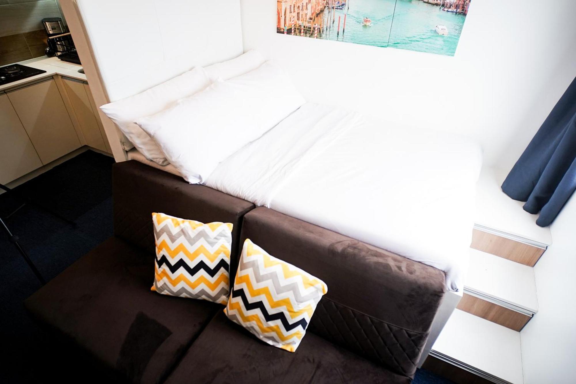 Modern Designed Studio Condo Near Ayala Centrio Cagayan de Oro Exteriör bild