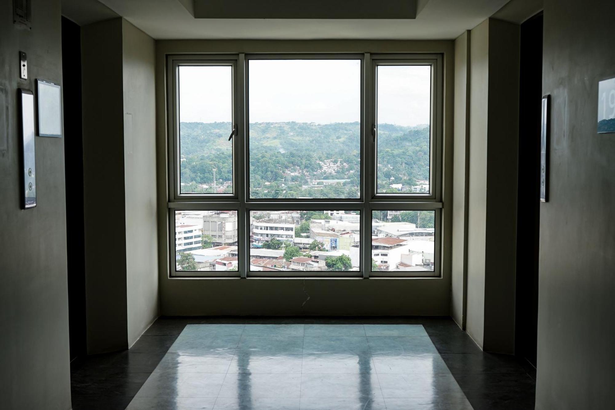 Modern Designed Studio Condo Near Ayala Centrio Cagayan de Oro Exteriör bild