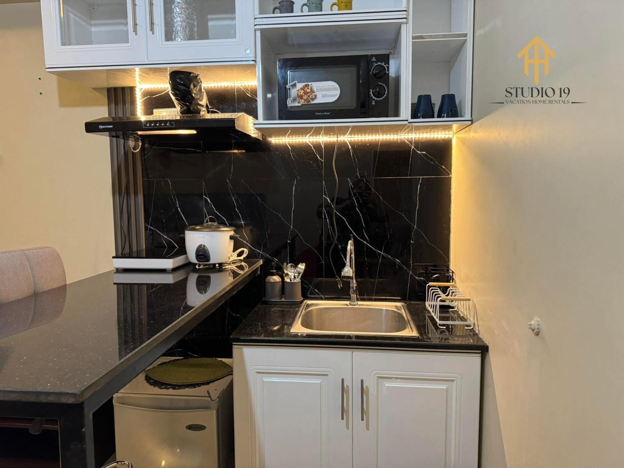 Modern Designed Studio Condo Near Ayala Centrio Cagayan de Oro Exteriör bild