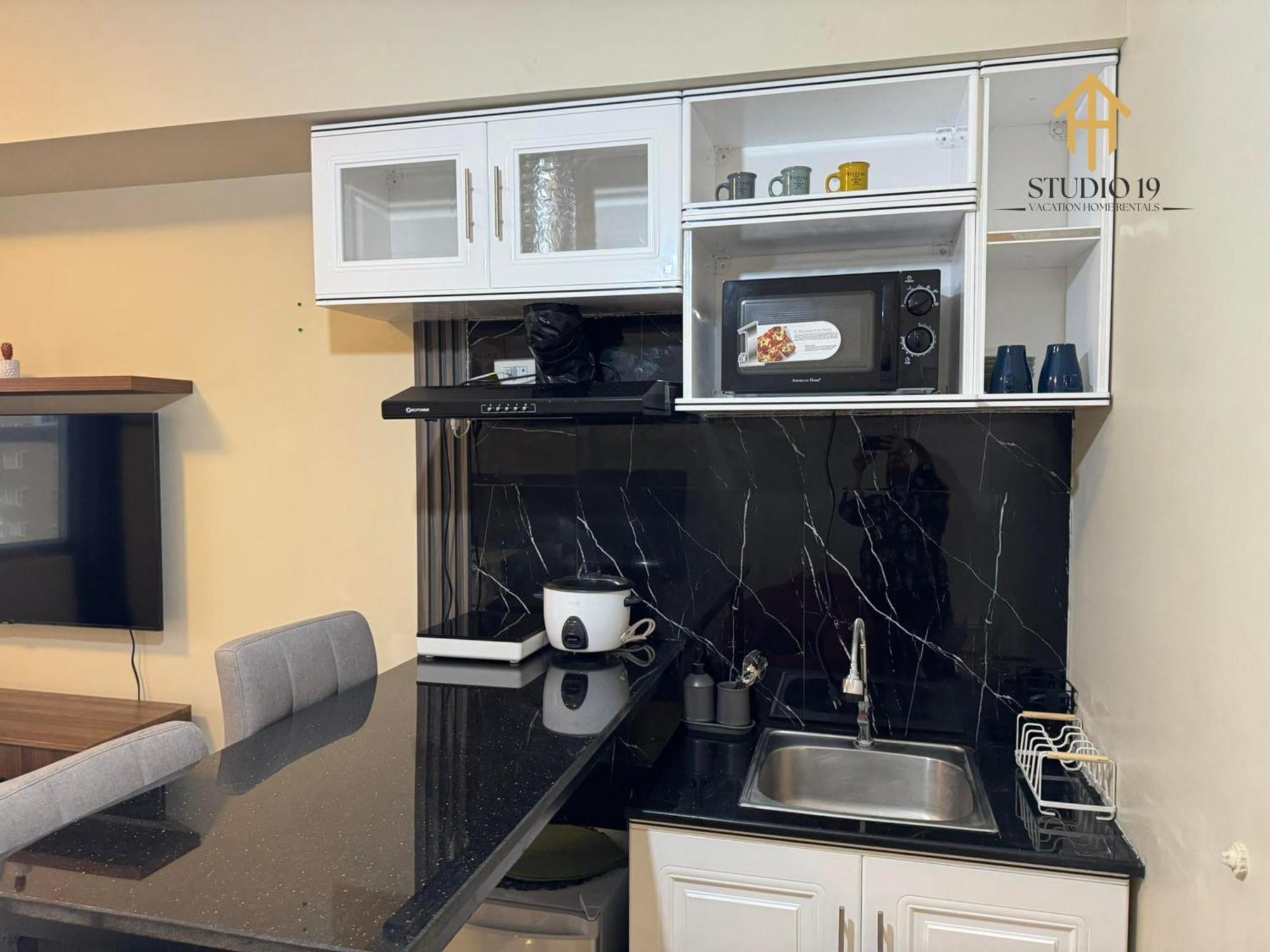 Modern Designed Studio Condo Near Ayala Centrio Cagayan de Oro Exteriör bild